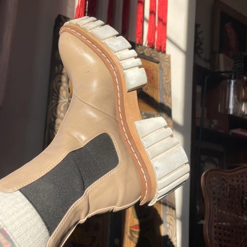 Stella McCartney Chelsea Boots - Picture 2 of 6